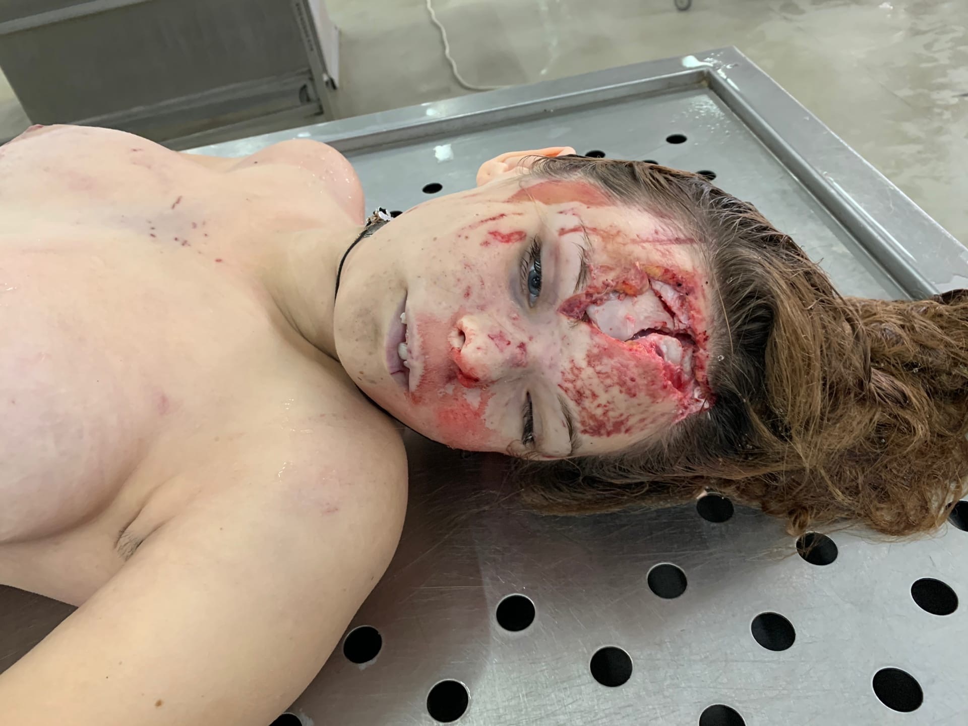 girl rape@theync Dead young woman with cracked skull. | theYNC