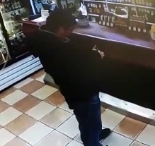 Man Cashing out at Store Brutally Attacked with Bat