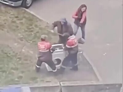 St Petersburg—Russians Fight Over Wrecked Washing Machine