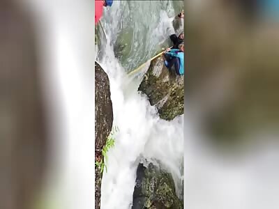 Chinese couple drown while hiking