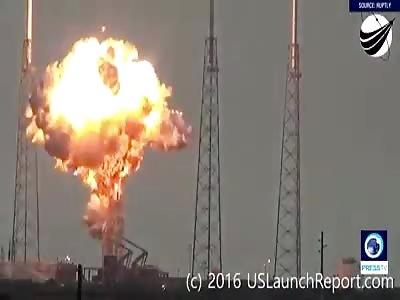 WATCH: Footage captures moment of SpaceX rocket explosion