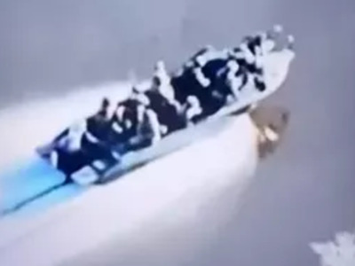 Troops Riding Boat into Battle don't Make It...(Full)