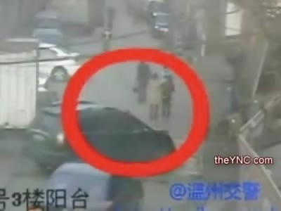 Chinese Parents leave their Child behind and he gets Run Over by Mini Van