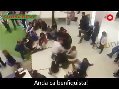 Man in the Shopping Mall tries to move the WRONG Guy out of his Seat..Brutal KO